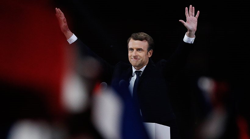 Μεγάλη νίκη Μακρόν στη Γαλλία με 66,06% – Στο 33,94% η Λεπέν