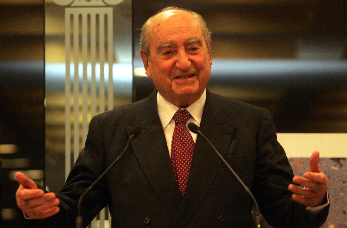 Απεβίωσε ο πρώην πρωθυπουργός Κωσταντίνος Μητσοτάκης