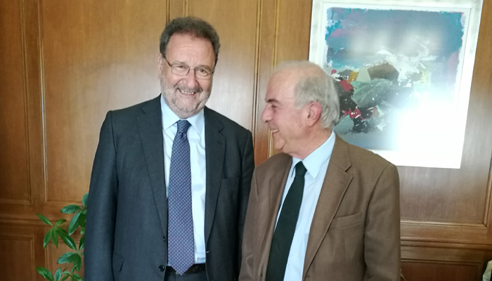Συνάντηση Δημάρχου Ηρακλείου με τον Υφυπουργό Οικονομίας Στέργιο Πιτσιόρλα