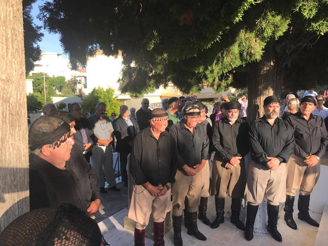 Φόρο τιμής από το δήμο Πλατανιά στους εκτελεσθέντες της Μάχης της Κρήτης