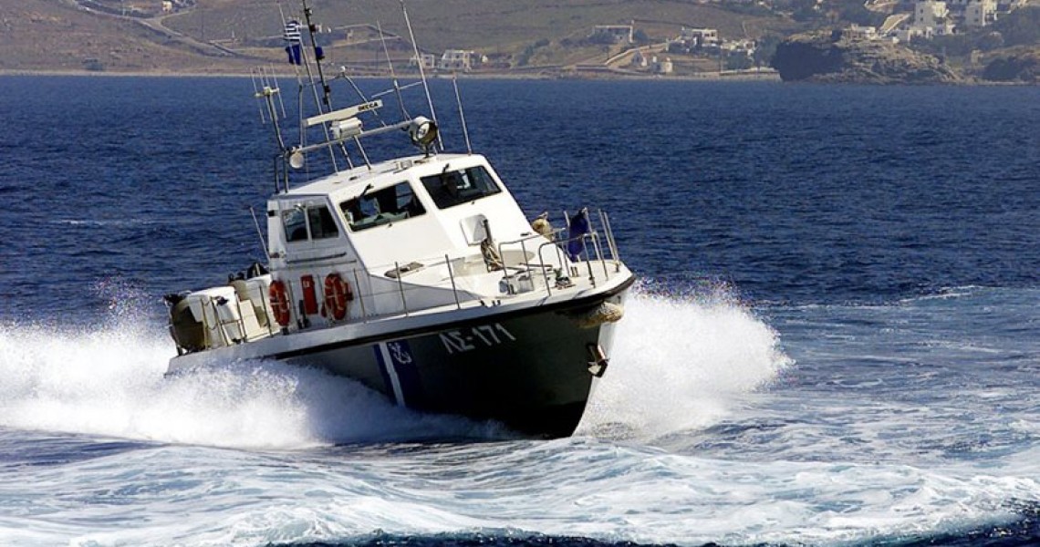 Σύγκρουση αλιευτικού σκάφους με υδροφόρα στην Αίγινα -Δύο νεκροί