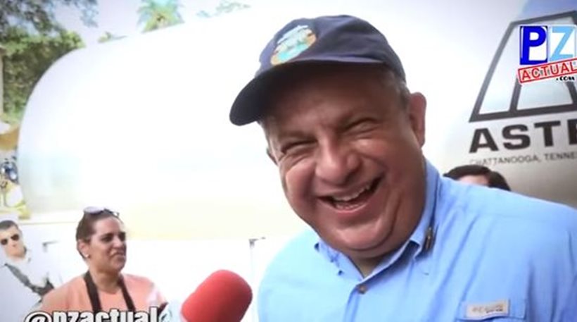 Βίντεο: Ο πρόεδρος της Κόστα Ρίκα κατάπιε σφήκα!