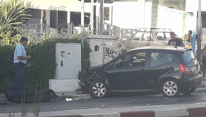 Χανιά: Σύγκρουση τριών αυτοκινήτων λίγα μέτρα πριν από το “φλεγόμενο” όχημα