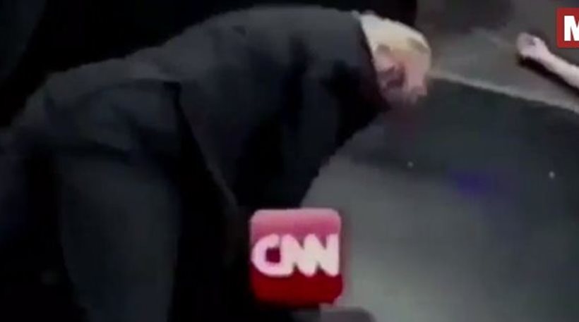 Σάλος με το CNN που “διαπόμπευσε” αυτόν που έφτιαξε το βίντεο με τον Τραμπ