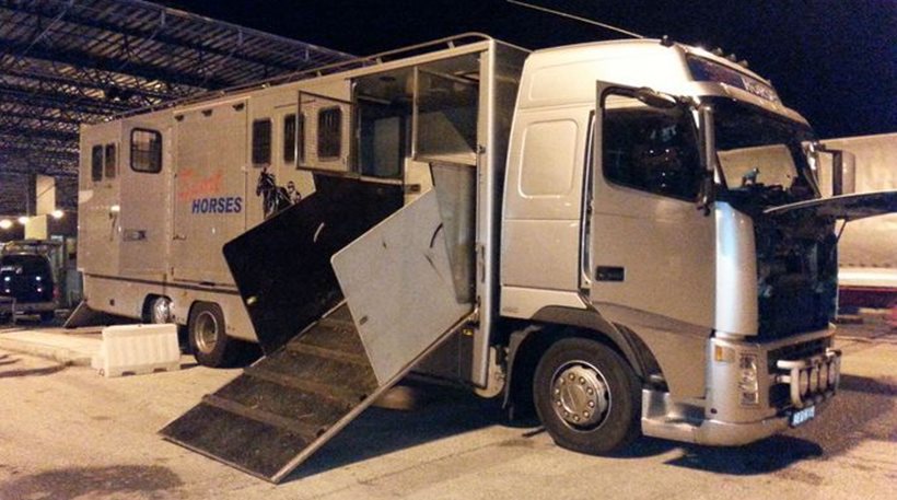 Θεσσαλονίκη: 22 μετανάστες ήταν κρυμμένοι σε φορτηγό