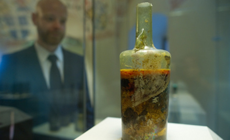 Το παλαιότερο κλειστό μπουκάλι κρασιού, σφραγισμένο από τον 4ο αιώνα