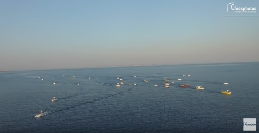 Εντυπωσιακή εικόνα αγίου δια θαλάσσης στη Χίο (video)