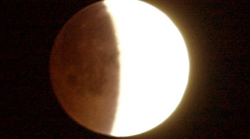 Αυγουστιάτικη πανσέληνος & μερική έκλειψη Σελήνης θα μαγέψουν τον ουρανό