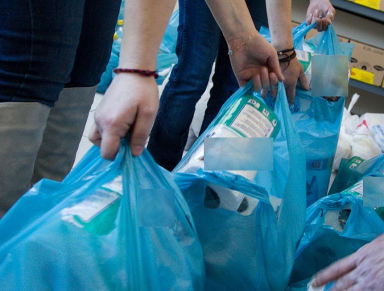 Ανταποδοτικό τέλος 3 λεπτών για κάθε λεπτή πλαστική σακούλα από το 2018