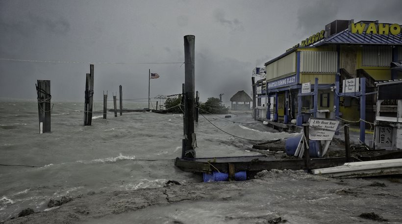 Η εξέλιξη του τυφώνα «Ίρμα» – Τι προβλέπει η μετεωρολογική υπηρεσία ΗΠΑ