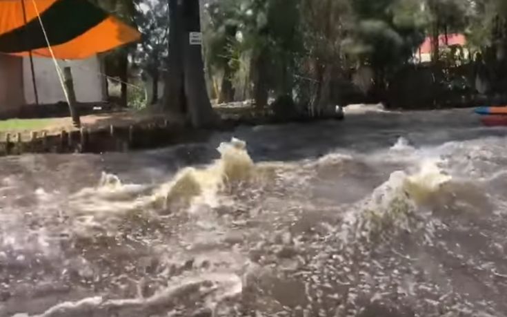 Ο σεισμός στο Μεξικό μετέτρεψε το ποτάμι σε φουρτουνιασμένη θάλασσα(βίντεο)