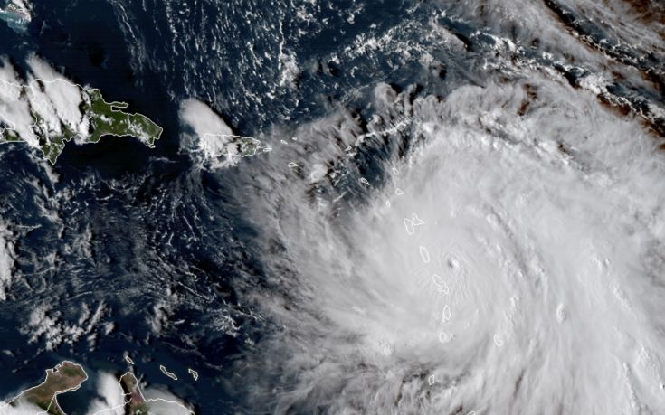 «Δυνητικά καταστροφικός» ο κυκλώνας Μαρία που ενισχύθηκε στην κατηγορία 5