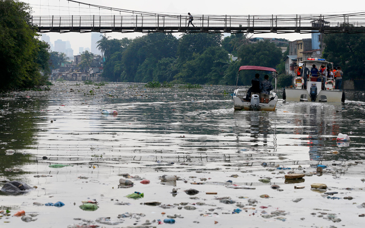 Μόλις 5 χώρες ευθύνονται για το 60% της μόλυνσης των θαλασσών με πλαστικά