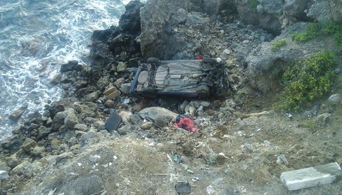 Αυτοκίνητο έπεσε σε γκρεμό στην Κίσαμο (φωτο)
