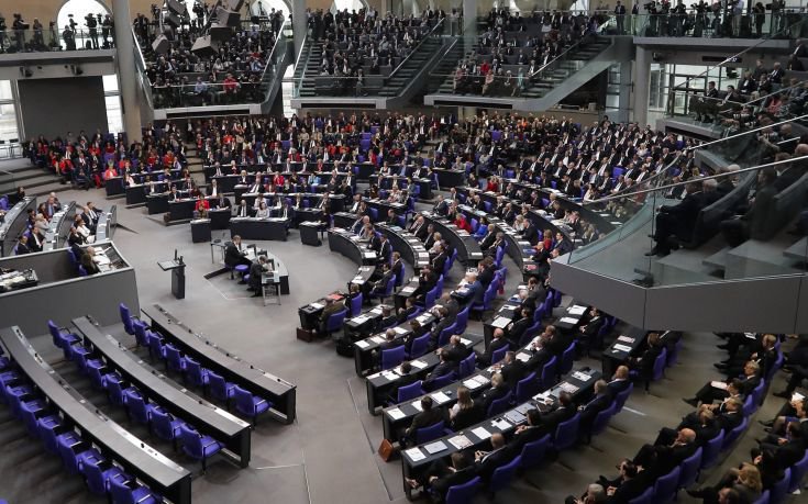 Οι πρώτες παραχωρήσεις για σχηματισμό κυβέρνησης «Τζαμάικα» στη Γερμανία