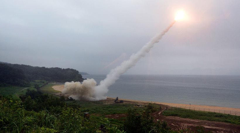 Βόρεια Κορέα: Εξελίσσει βαλλιστικό πύραυλό της που μπορεί να πλήξει τις ΗΠΑ