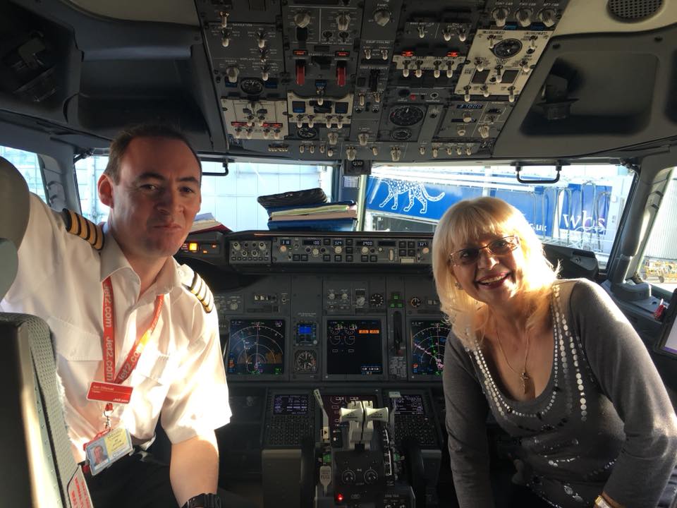 Η Κρητικιά ο πιλότος και ένα άδειο αεροπλάνο με προορισμό την Κρήτη