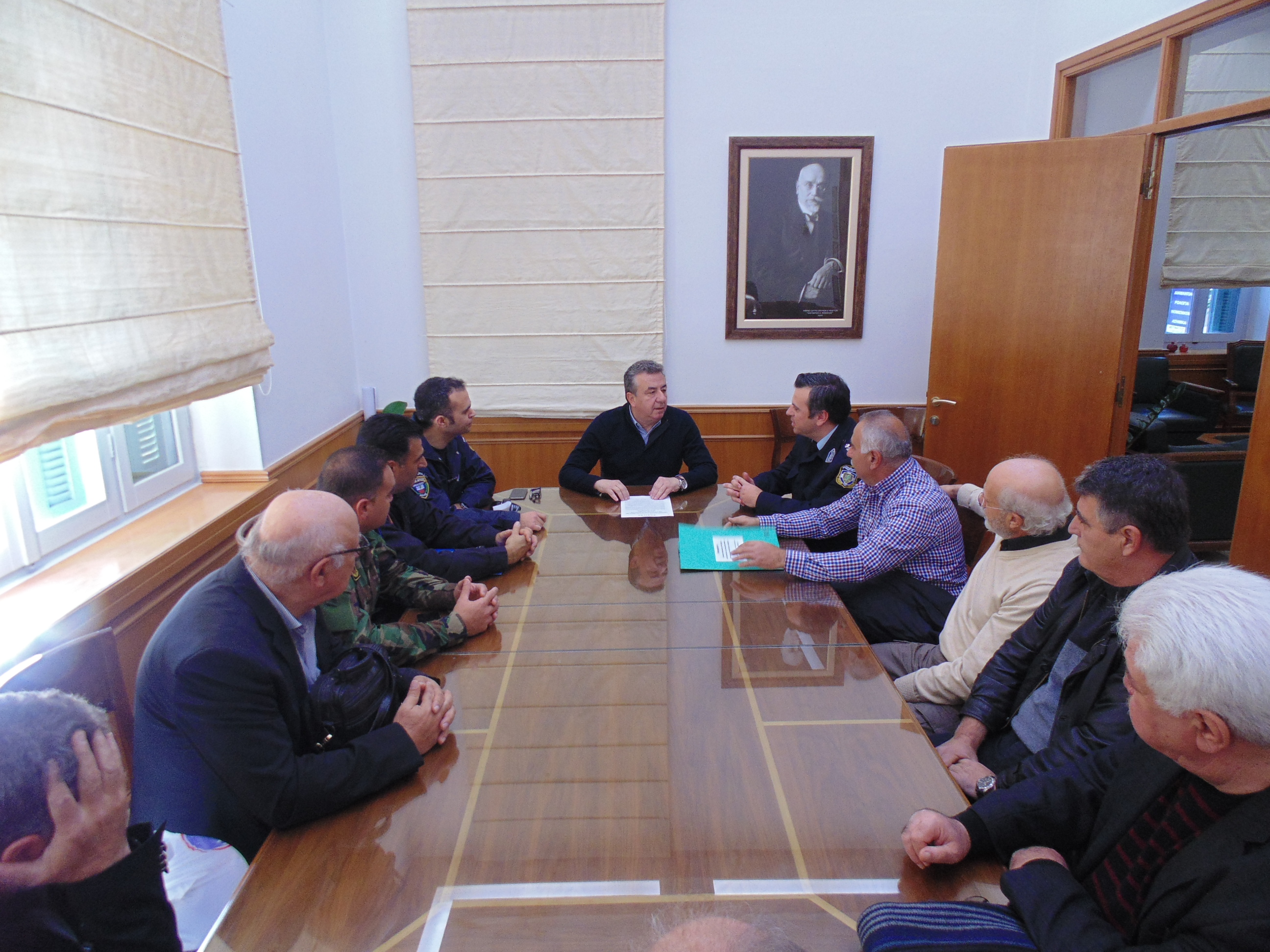 Συνάντηση Αρναουτάκη με εκπροσώπους Σωμάτων Ασφαλείας και Ενόπλων Δυνάμεων
