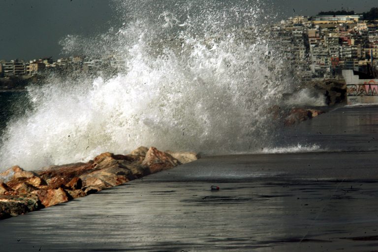 Έκτακτα καιρικά φαινόμενα με θυελλώδεις ανέμους στην Κρήτη