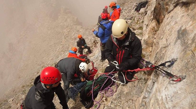 Βίντεο από την δραματική επιχείρηση διάσωσης των ορειβατών στον Όλυμπο