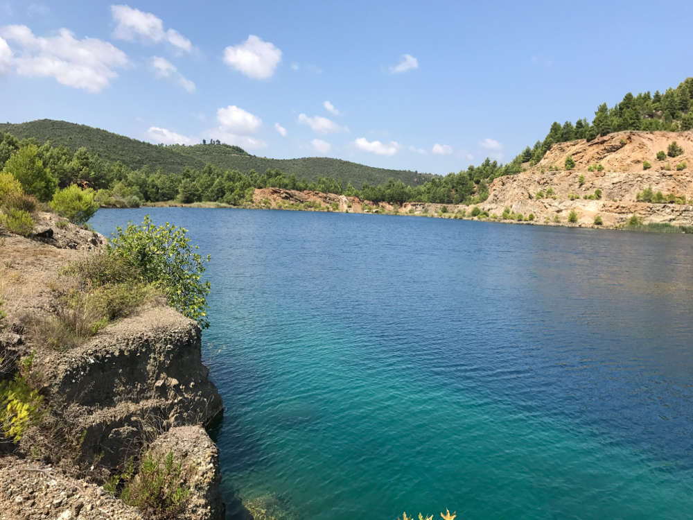 Τα ορυχεία στην Βόρεια Εύβοια που έγιναν… αλπικές λίμνες