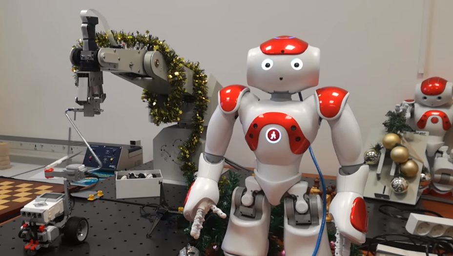 Ρομπότ τραγουδά κρητικά κάλαντα! (βίντεο)