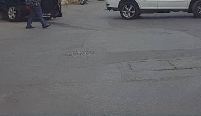 Ηράκλειο: Σε περίφραξη σπιτιού κατέληξε τζιπ μετά από τροχαίο (φωτό)