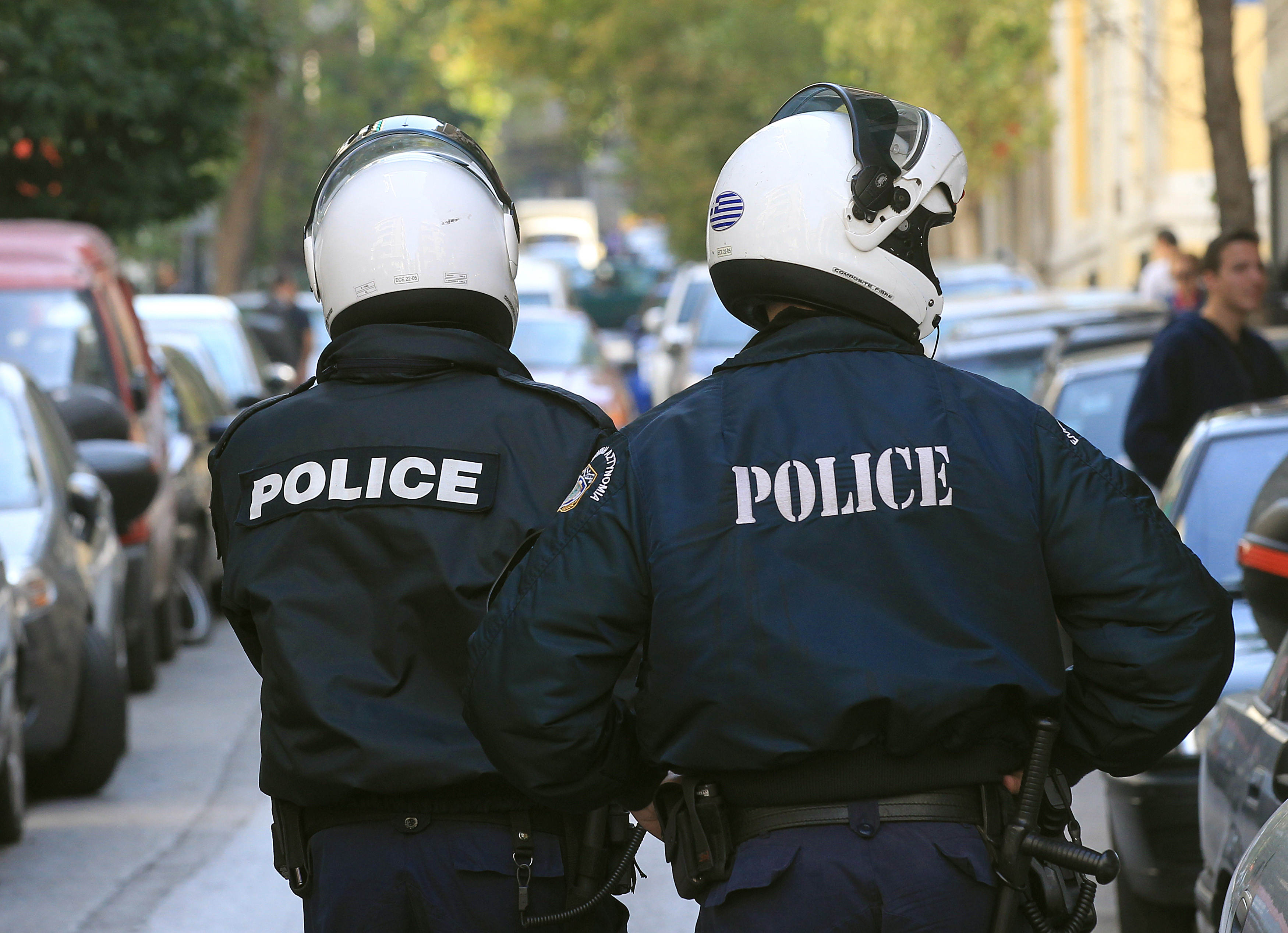 Σύγχρονος εξοπλισμός σε αστυνομικούς τουριστικών περιοχών της Κρήτης