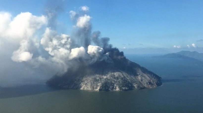 Το ηφαίστειο στην Παπούα Νέα Γουινέα «ξύπνησε» – Φόβοι για τσουνάμι
