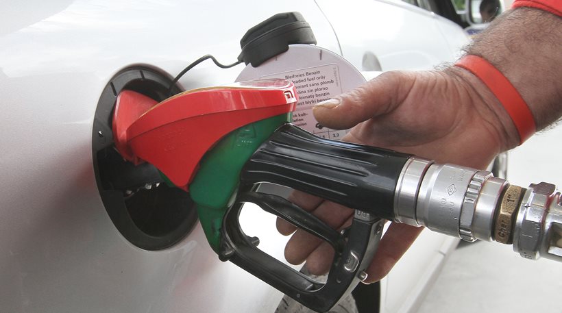 Έκρηξη τιμών στα καύσιμα – Κίνδυνος αισχροκέρδειας λόγω απουσίας ελέγχων