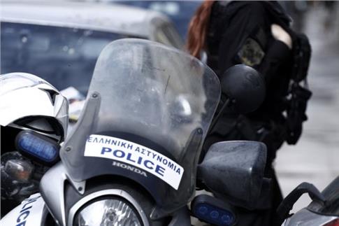 Καστοριά: Κάτω από δρακόντεια μέτρα ασφαλείας η δίκη του αστυνομικού