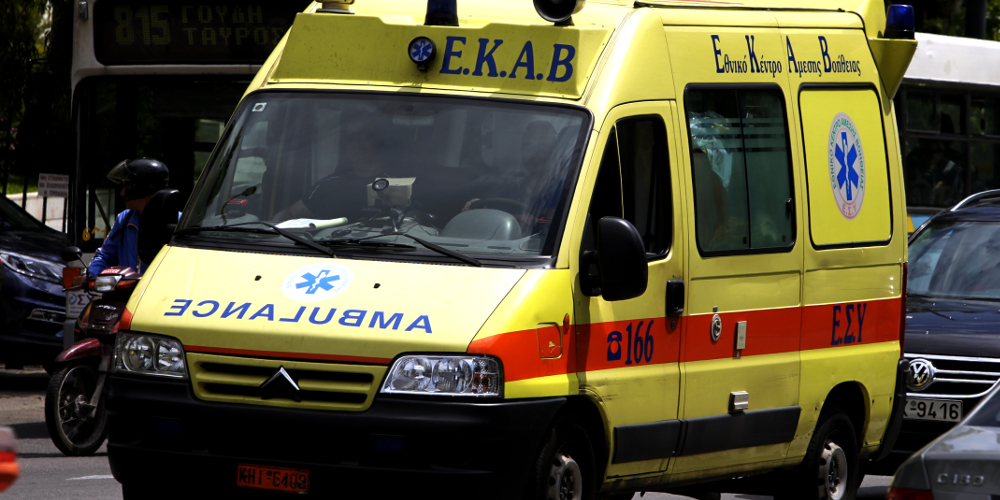 Γυναίκα σε κατάσταση αμόκ αυτοτραυματίστηκε με μαχαίρι στην Πάτρα