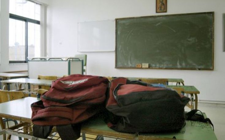 Συνταξιούχος καθηγητής στη Μυτιλήνη δώρισε οικόπεδο για να χτιστεί σχολείο