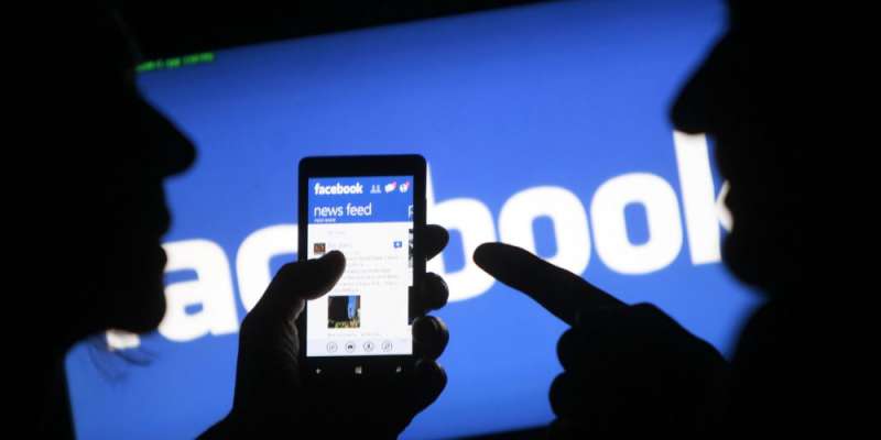 Λάθος του Facebook έβγαλε στη φόρα προσωπικά μηνύματα χρηστών