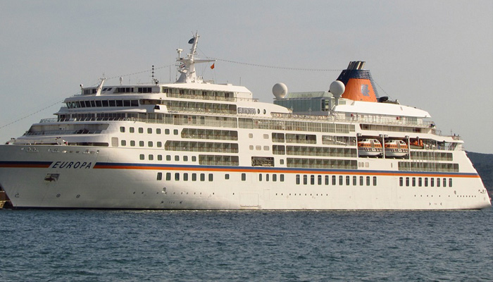 Στο ενετικό λιμάνι Χανίων το κρουαζιερόπλοιο Europa