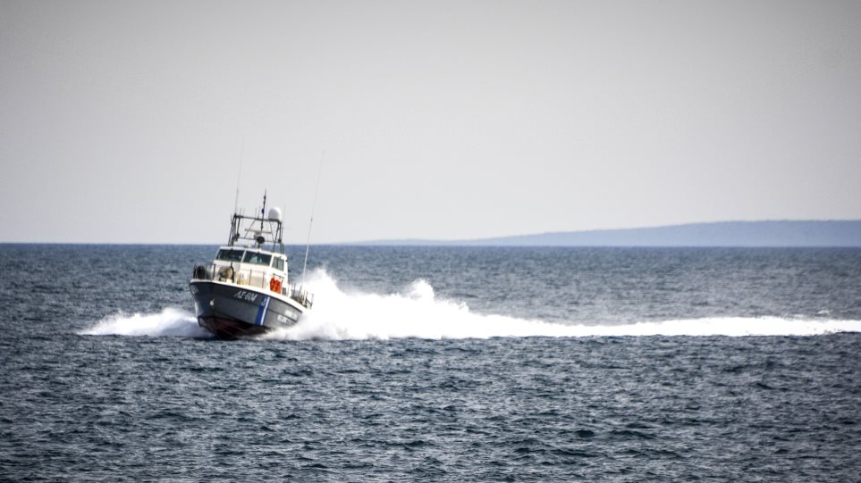 Ερευνούν το ενδεχόμενο να βύθισαν επίτηδες το ύποπτο πλοίο νότια της Κρήτης