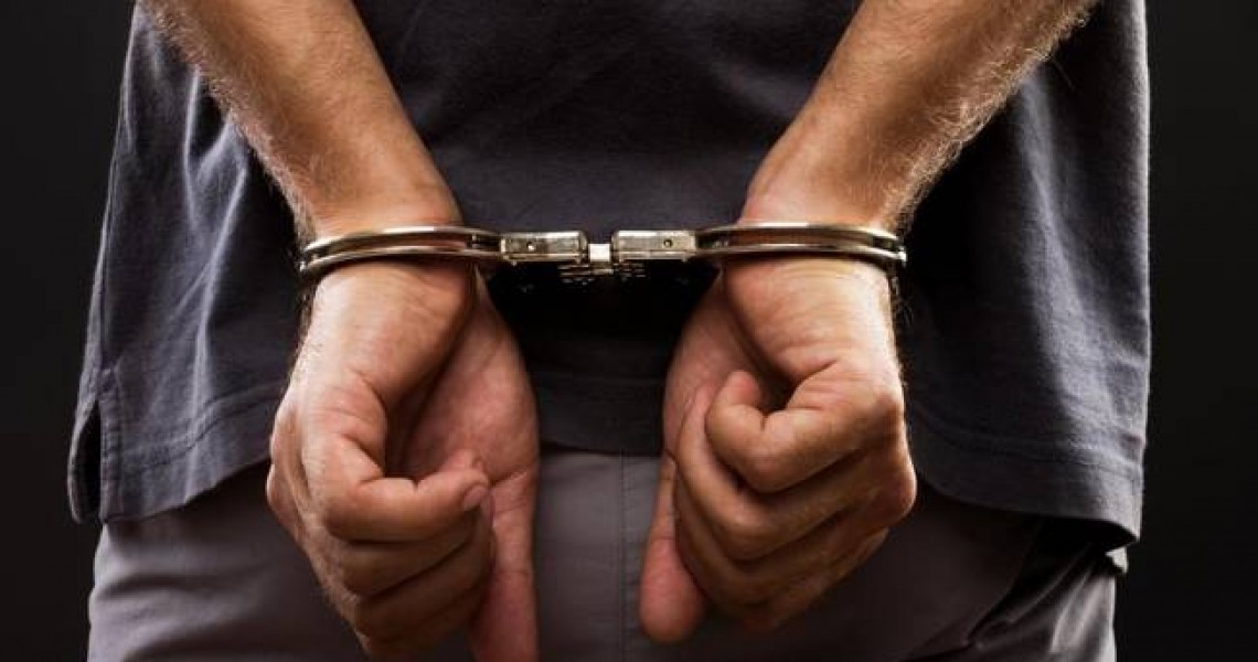 Εν ενεργεία αστυνομικός στο Ηράκλειο συνελήφθη για εμπρησμό