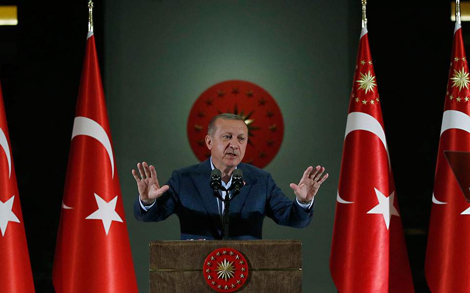 Τουρκικά ΜΜΕ:Σχέδιο δολοφονίας του Ερντογάν απέτρεψαν οι μυστικές υπηρεσίες