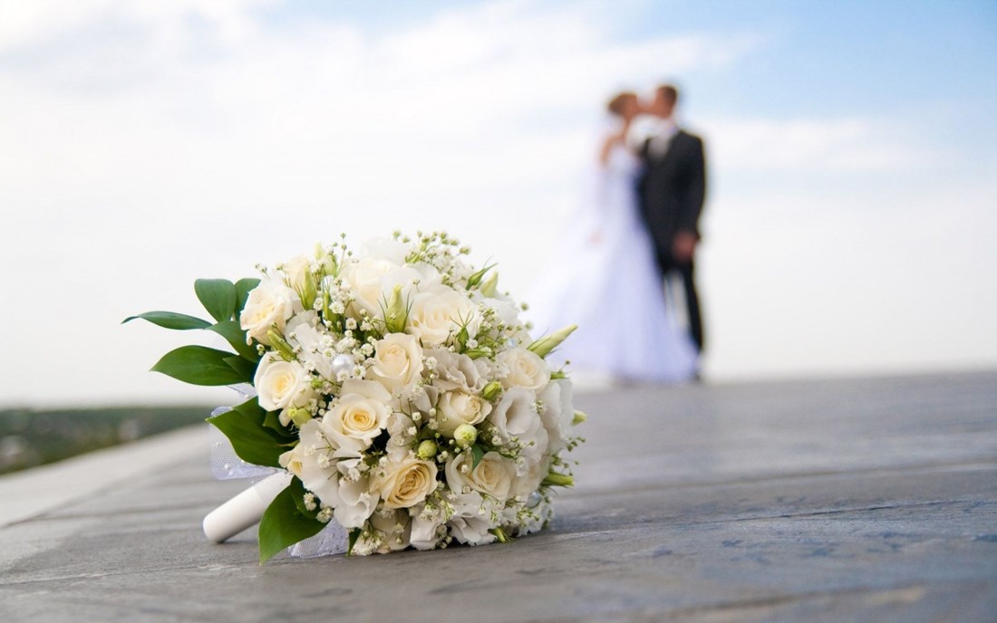 Γάμος στο Ηράκλειο με 17 κουμπάρους και τεράστιο κοινωνικό έργο! (φωτο)