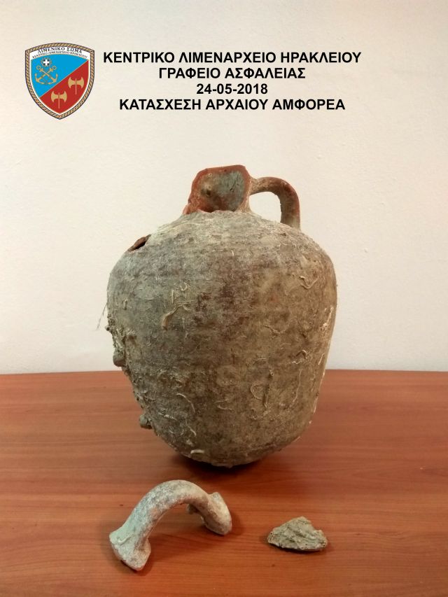 Αρχαιότητες 2.700 χρόνων βρέθηκαν σε σκάφος στο λιμάνι Ηρακλείου!