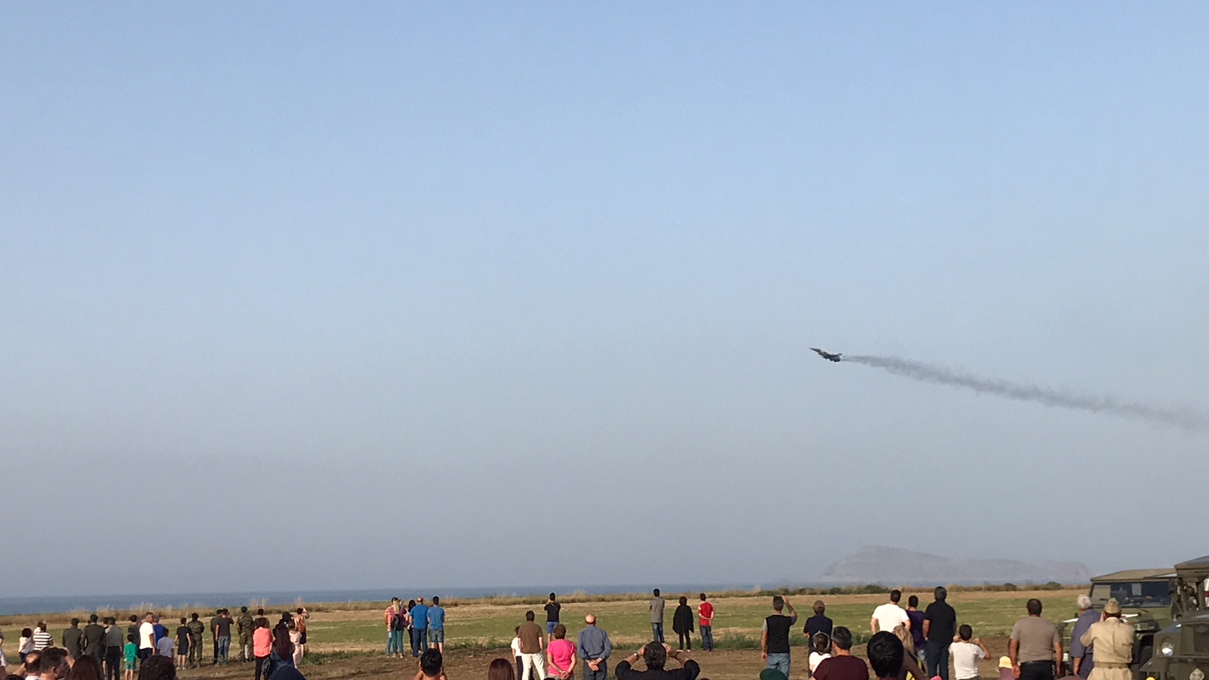 Με επίδειξη F-16 κορυφώθηκαν οι εκδηλώσεις για τη Μάχη της Κρήτης (βίντεο)