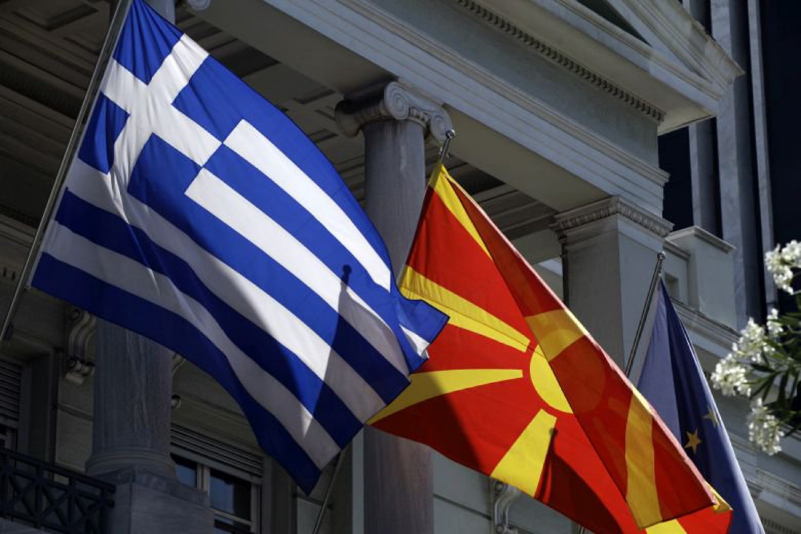 Zάεφ: Πάμε για μια ευρωπαϊκή «Μακεδονία»