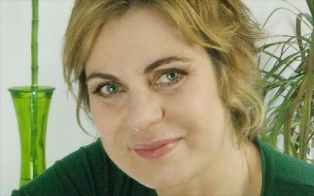 Αγνοείται η ηθοποιός Χρύσα Σπηλιώτη μετά τη φονική πυρκαγιά στη Ραφήνα