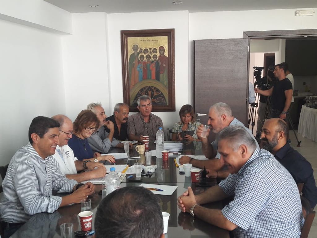Ο Λ. Αυγενάκης στην συνεδρίαση των συλλόγων πολυτέκνων Κρήτης