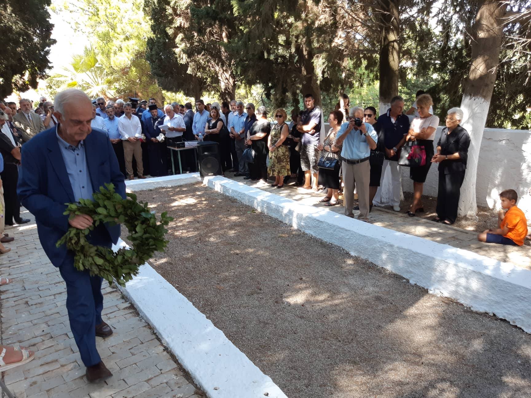 Ο Δήμαρχος Ηρακλείου στο ετήσιο μνημόσυνο των θυμάτων στο Σοκαρά