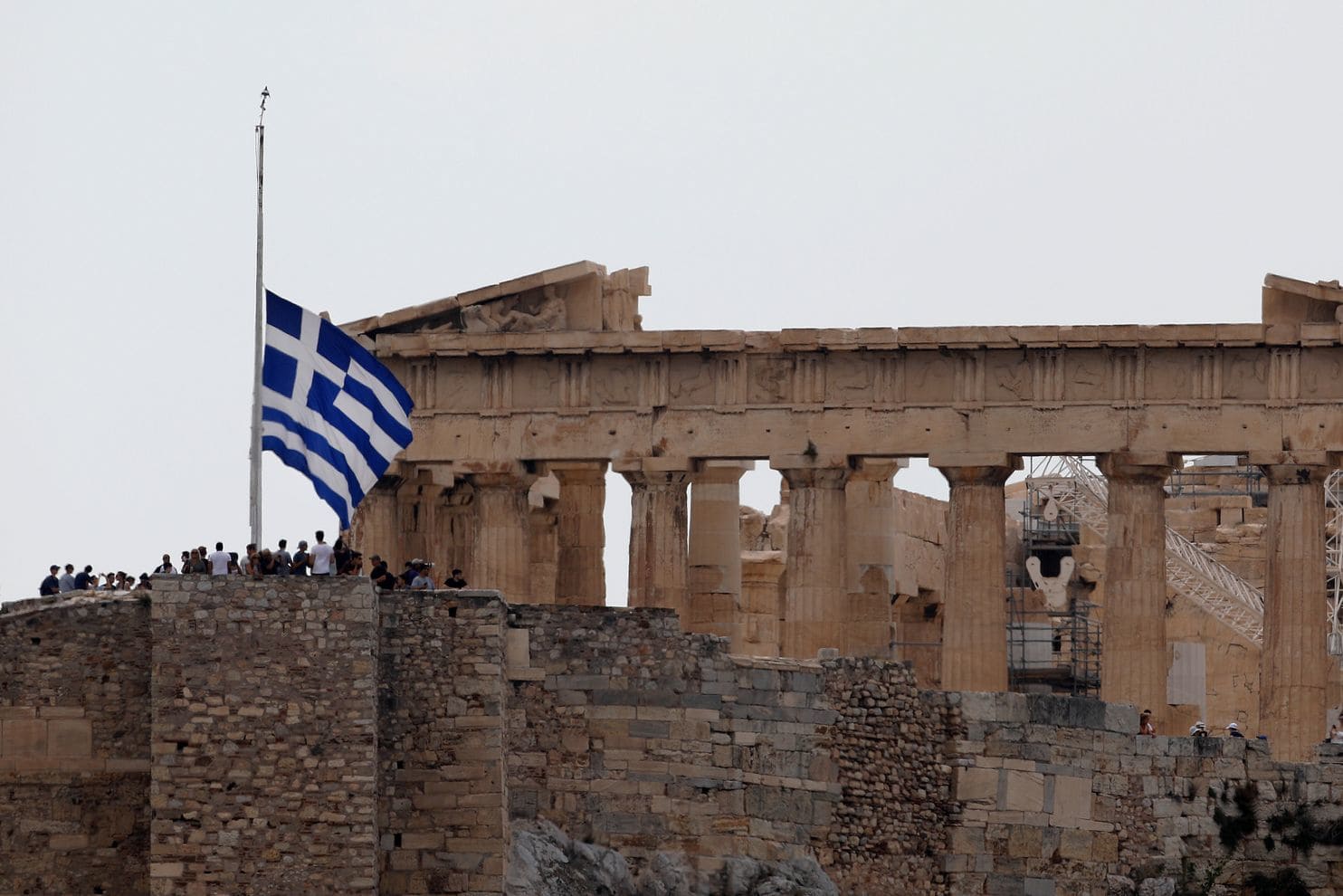 «H Ελλάδα έχει ακόμη 4 δεκαετίες λιτότητας»