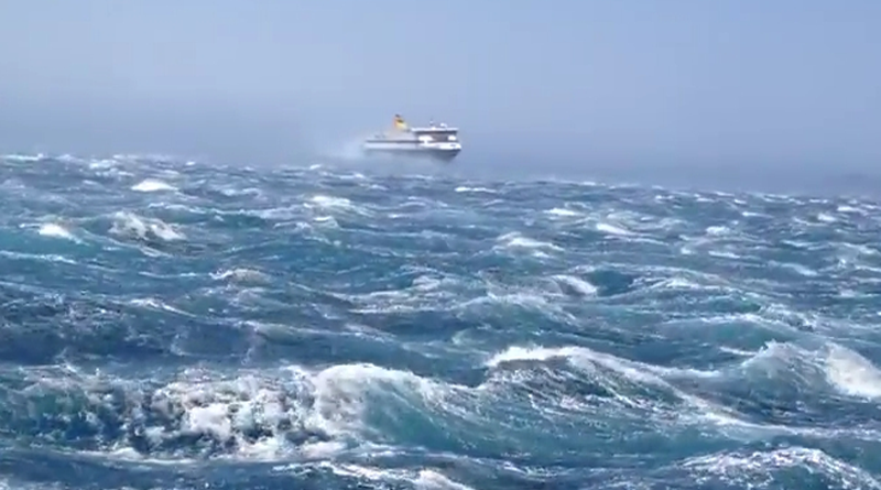 Δεμένα τα πλοία στην Κρήτη – Πότε θα βγει νέο δελτίο για το απαγορευτικό