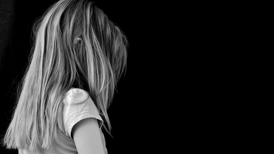 Κορίτσι 11 χρονών, θύμα σεξουαλικής κακοποίησης από 43χρονο, πέθανε στη γέννα