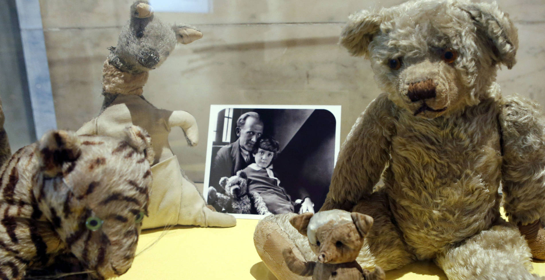 Η θλιβερή ιστορία πίσω από το πιο αγαπημένο αρκουδάκι των παιδιών