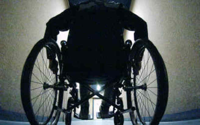 Καταβάλλονται τα αναπηρικά επιδόματα από τον ΟΠΕΚΑ